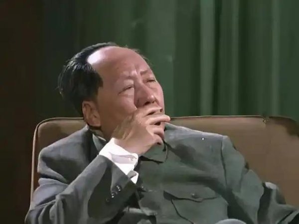 读《毛选》才懂，人生哲学不过是这八个字